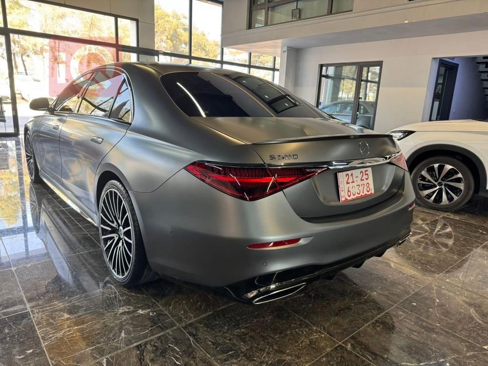Mercedes-Benz S-Class